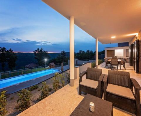 Fantastic modern villa with heated swimming pool and open sea views in Labin area - pic 16