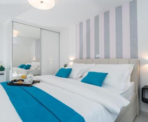 Fantastique villa moderne dans le quartier Privlaka avec oasis SPA, jacuzzi et piscine - pic 15