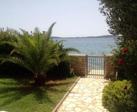 Nice beachfront villa in Bibinje near Zadar - pic 3