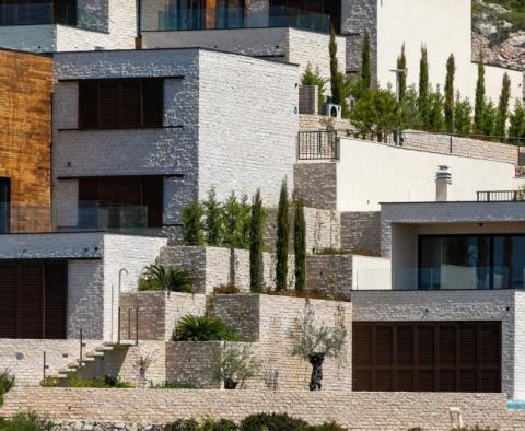 L'une des sept nouvelles villas en bord de mer à vendre dans la région de Sibenik dans une copropriété de luxe fermée - pic 43