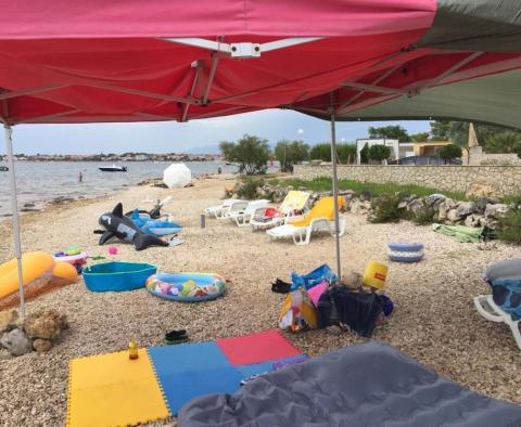 Szép tengerparti turistaszállás 5 apartmanból, közvetlenül a tengerparton - pic 19