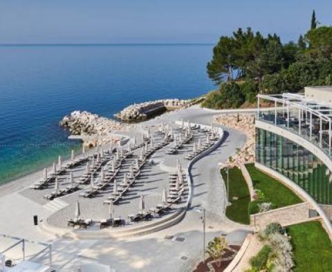 Hot offer of new villas in 5***** seafront resort in Umag area - type C - 4-5% guaranteed rentability, 50-70% of bank financing provided - pic 4