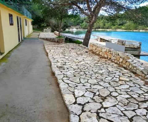 Jedinečná nemovitost na prodej na panenském ostrově Kornati - pic 11