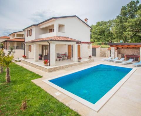 Villa with swimming pool in Porec outskirts - pic 2