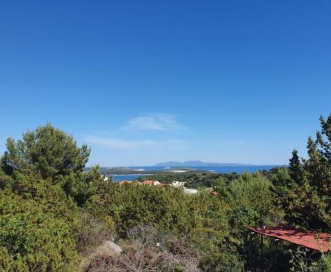 Building land near the town of Hvar - pic 2