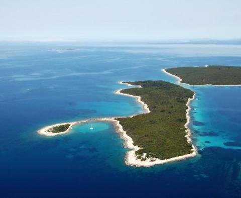 Unique opportunity to become a master of your own island in close vicinity to Mali Losinj - pic 28
