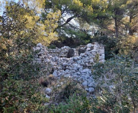 Außergewöhnliches Grundstück am Strand auf der Insel Hvar im Gebiet Stari grad - foto 9