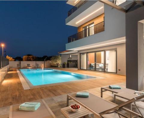 Fascinating new modern villa in Fazana with sea view! - pic 3