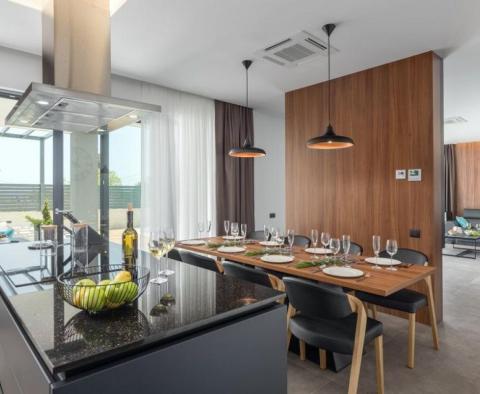 Faszinierende neue moderne Villa in Fazana mit Meerblick! - foto 14