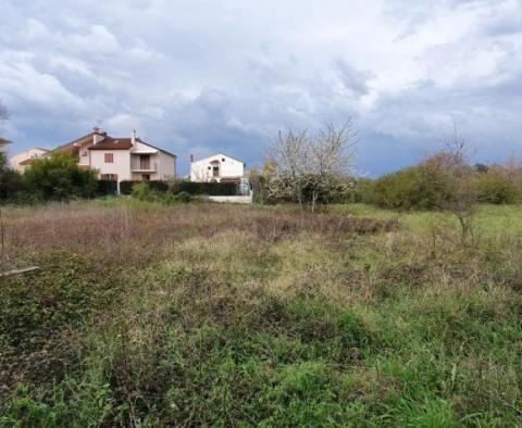 Einzigartige Kombination oder städtisches und ländliches Land 2,5 km vom Zentrum von Rovinj entfernt - foto 7