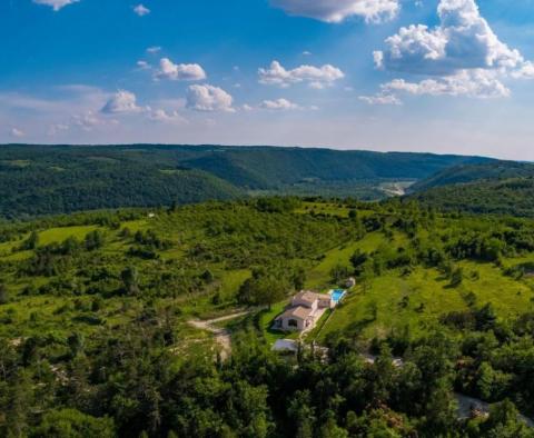 Beeindruckende ländliche Villa der Kategorie 5 ***** Sterne in der Gegend von Motovun und Groznjan - foto 2
