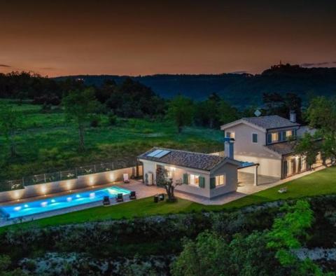 Beeindruckende ländliche Villa der Kategorie 5 ***** Sterne in der Gegend von Motovun und Groznjan - foto 7