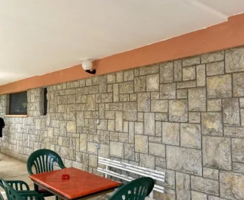 Spacious property for sale in Lovran only 500 meters from the sea. - pic 24