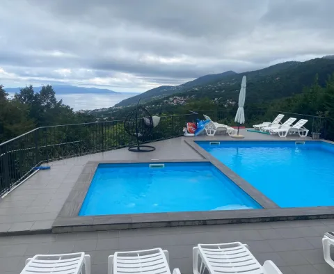 Appartement de 4 chambres avec piscine et vue sur la mer à Veprinac, à vendre - pic 57