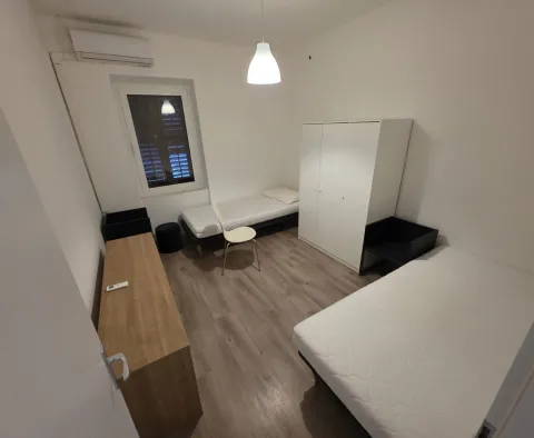 Levný dům v Kolanu, Pag, na prodej - pic 7