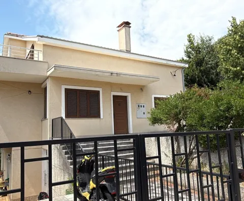 Haus in Kantrida, Rijeka, nur 200 m vom Meer entfernt, zu verkaufen - foto 6