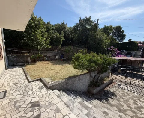 Haus in Kantrida, Rijeka, nur 200 m vom Meer entfernt, zu verkaufen - foto 9 Haus in Kantrida, Rijeka, nur 200 m vom Meer entfernt, zu verkaufen - foto 9