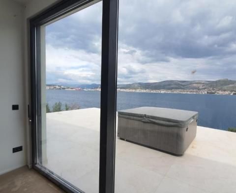 Outstanding waterfront modern villa with infinity pool within new community on Ciovo - pic 28