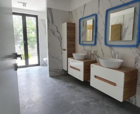Fantastische moderne Villa am Wasser Design in High-Tech-Wohnung auf Ciovo - foto 16