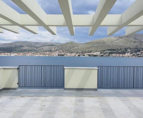 Fantastic modern waterfront design villa within high-tech condo on Ciovo - pic 10
