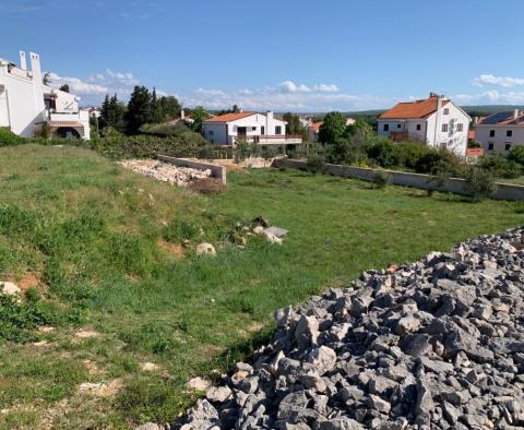 Land plots in Punat on Krk on the first construction line to the sea and up - pic 20