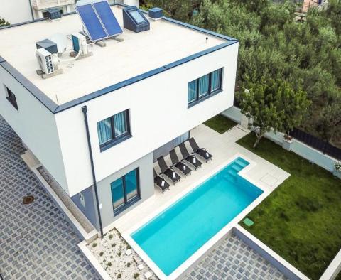 Moderne Villen in Kroatien zu verkaufen mit Swimmingpools im Paket,  Kastel Kambelovac - foto 39