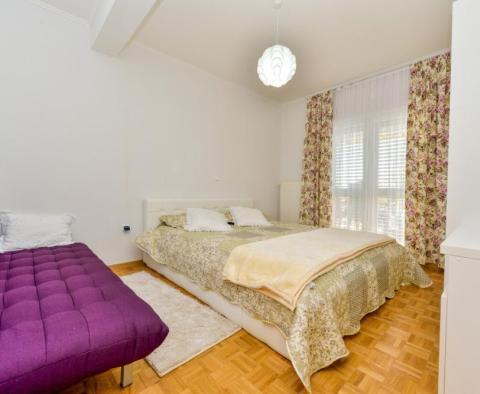 Exceptional tourist property in Zaton with 5 apartments, just 20 meters from the beach - pic 23