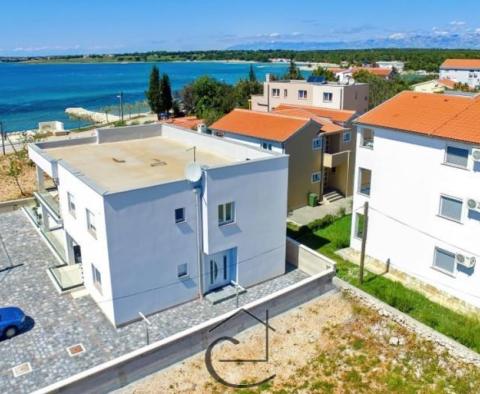 Exceptional tourist property in Zaton with 5 apartments, just 20 meters from the beach - pic 38