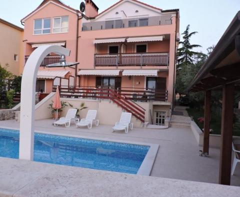 Mini-hotel in Peroj just 600 meters from the sea, 20 bedrooms in total - pic 3