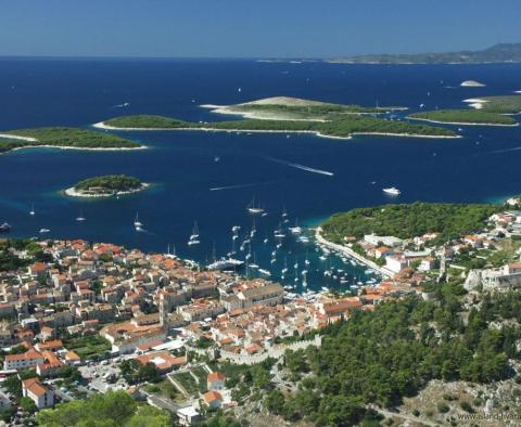 Acht luxuriöse neue Villen auf einem Grundstück in erster Linie auf der Insel Hvar, zu verkaufen - foto 6