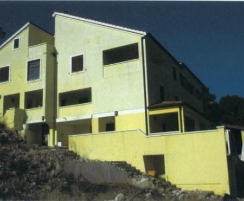 Projet d'investissement exceptionnel situé au bord de l'eau sur le prestigieux M.Losinj - pic 44