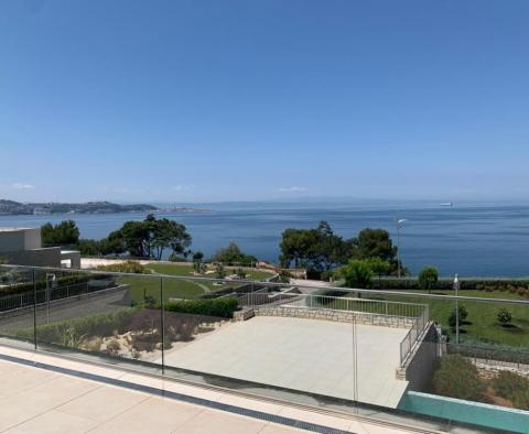 Hot offer of new villas in 5***** seafront resort in Umag area - type C - 4-5% guaranteed rentability, 50-70% of bank financing provided - pic 24