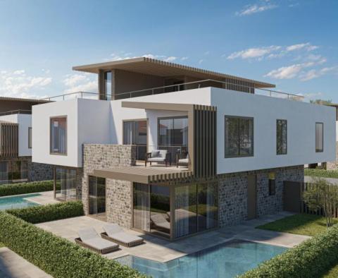 A fantasztikus új rezidencia Novigradban medencés apartmanokat kínál a jövőbeni vitorláskikötő közelében 