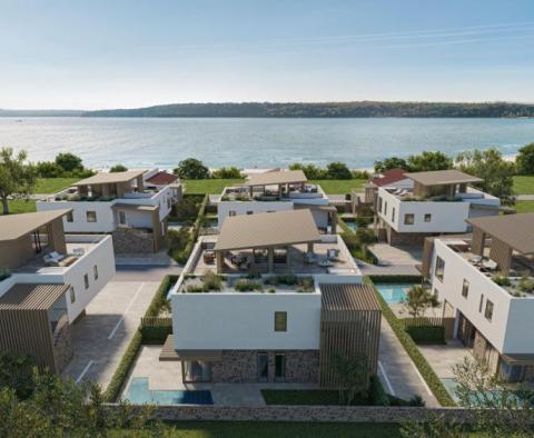 Фантастическая новая резиденция в Новиграде предлагает апартаменты с бассейнами рядом с будущей пристанью для яхт - фото 2