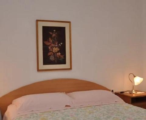 Malý hotel ve druhé linii na pláž, Rabac - pic 13