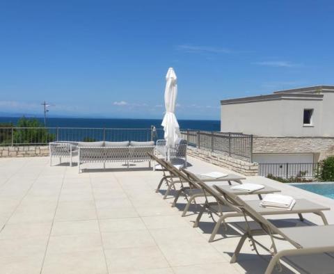 Unique offer of lux villas in 5***** star first line resort in Umag region - type D - 4-5% rentability with guarantee, 50-70% bank financing provided - pic 4