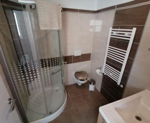 Apartmánový dům jen 40 m od pláže, vysoké příjmy! - pic 16