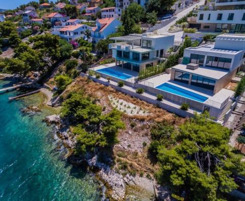 Hervorragende moderne Villa am Wasser mit Infinity-Pool in einer neuen Gemeinde auf Ciovo - foto 2