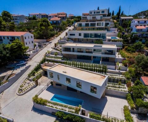 Nouvelle copropriété moderne en bord de mer sur Ciovo propose des villas à vendre - pic 13