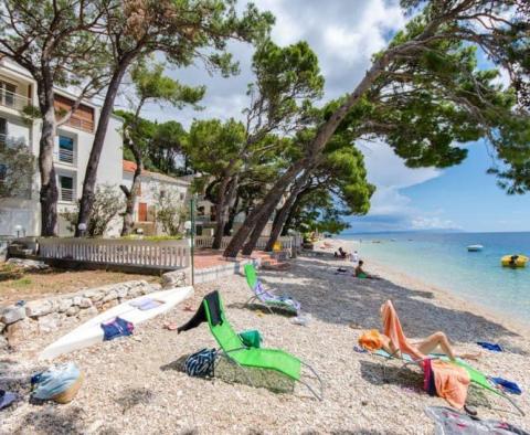 Hôtel à prix raisonnable situé en bord de mer sur la Riviera de Makarska ! 