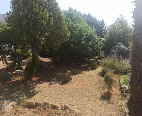 Stone house with garden for sale in Banjole just 200 meters from the beach!  - pic 33