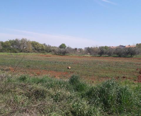 Land plot for residential construction in Štinjan, Pula just 500 meters from the beach - pic 2