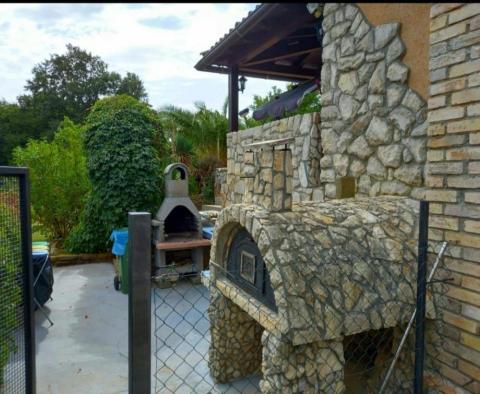 Deux villas sur un grand terrain de 7261 m². dans un endroit magnifique dans le paradis vert de l'Istrie - pic 13