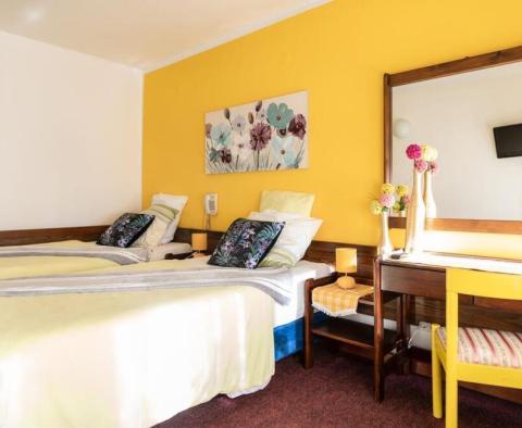 Einzigartiges Hotel zum Verkauf auf dem Weg zu den Plitvicer Seen - foto 10