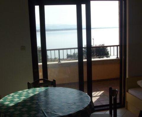 Első sorban nagyon magánház Vodice környékén, Prvic szigetén, első sor a tenger felé a kikötővel - pic 11