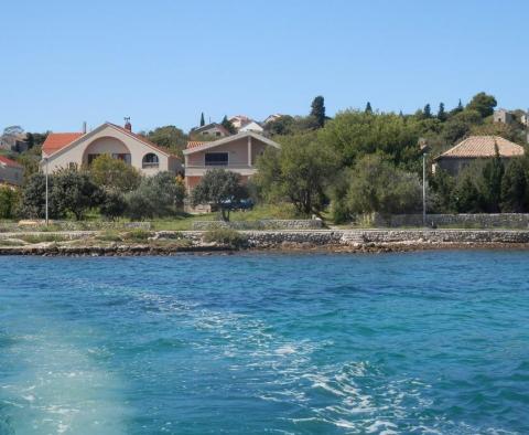 Első sorban nagyon magánház Vodice környékén, Prvic szigetén, első sor a tenger felé a kikötővel - pic 2