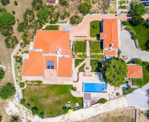 Unique Mediterranean-style hacienda with panoramic views in Split area - pic 2