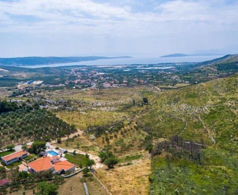 Уникальная асиенда в средиземноморском стиле с панорамным видом в районе Сплита - фото 3