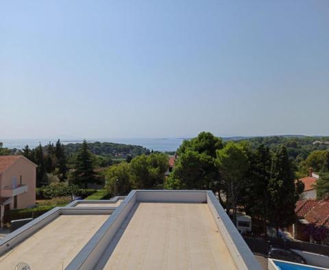 Large aparthouse with sea views in Premantura, Medulin - pic 2