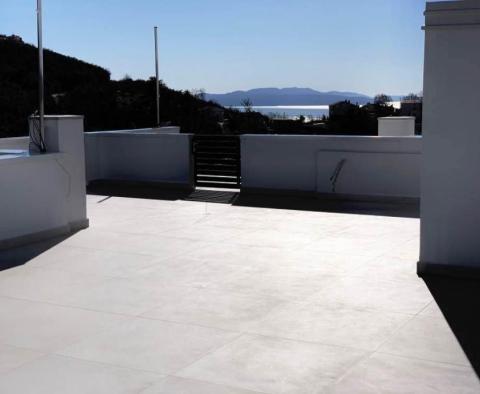 Great penthouse in an exclusive new building in Pobri over Opatija - pic 27